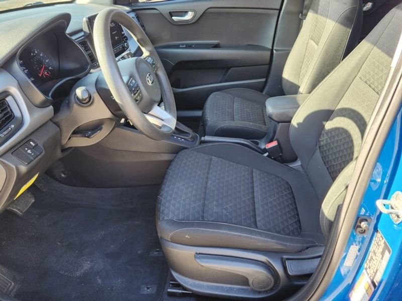 Used 2021 Kia Rio S image 7