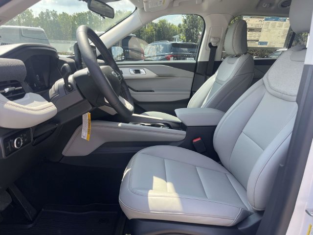 New 2026 Ford Explorer Active w/ Active Comfort Package RWD image 14