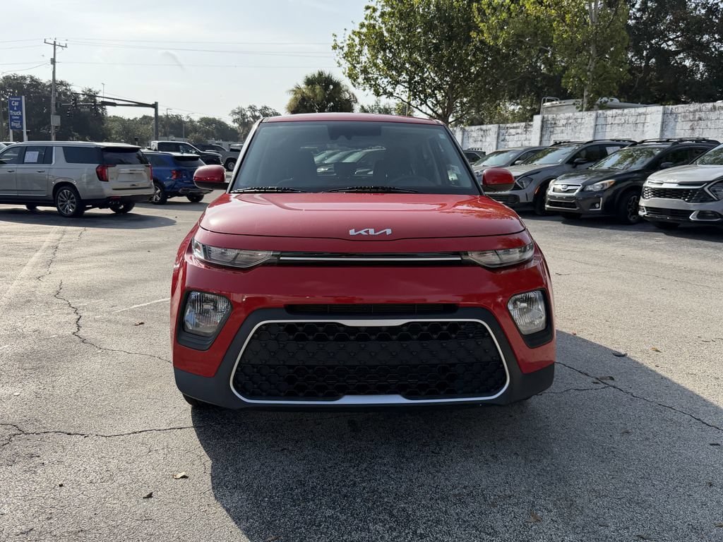 Certified 2022 Kia Soul S FWD image 3
