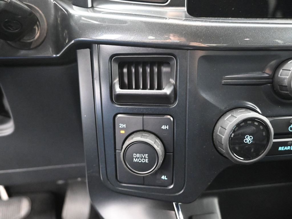 Used 2025 Ford F150 STX w/ Equipment Group 200A Standard image 17