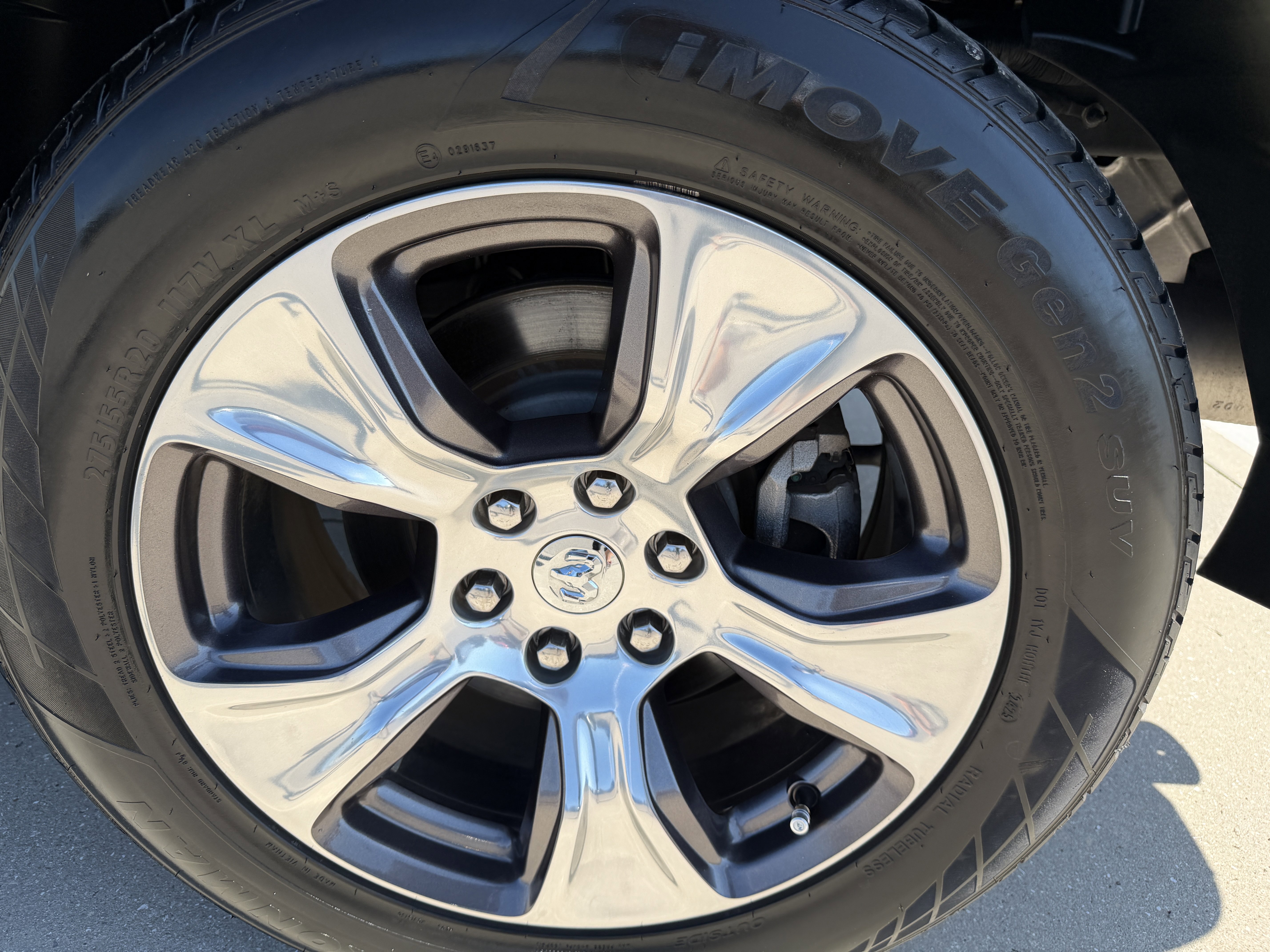 Used 2020 RAM 1500 Laramie image 33