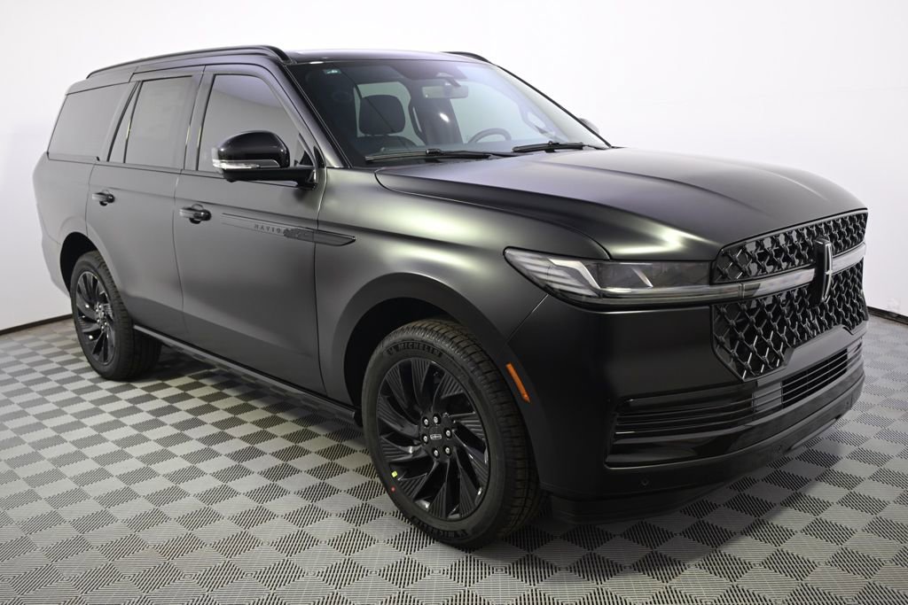 New 2026 Lincoln Navigator Reserve image 8