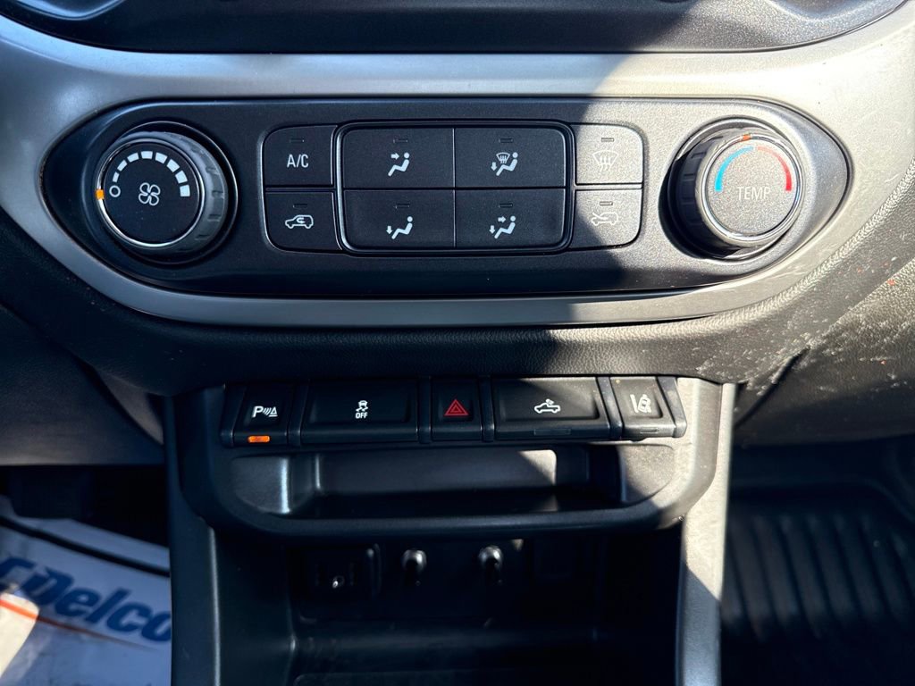 Used 2022 Chevrolet Colorado LT w/ Fleet Safety Package image 28