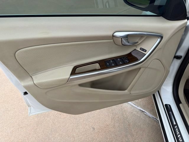 Used 2012 Volvo S60 T5 FWD image 9