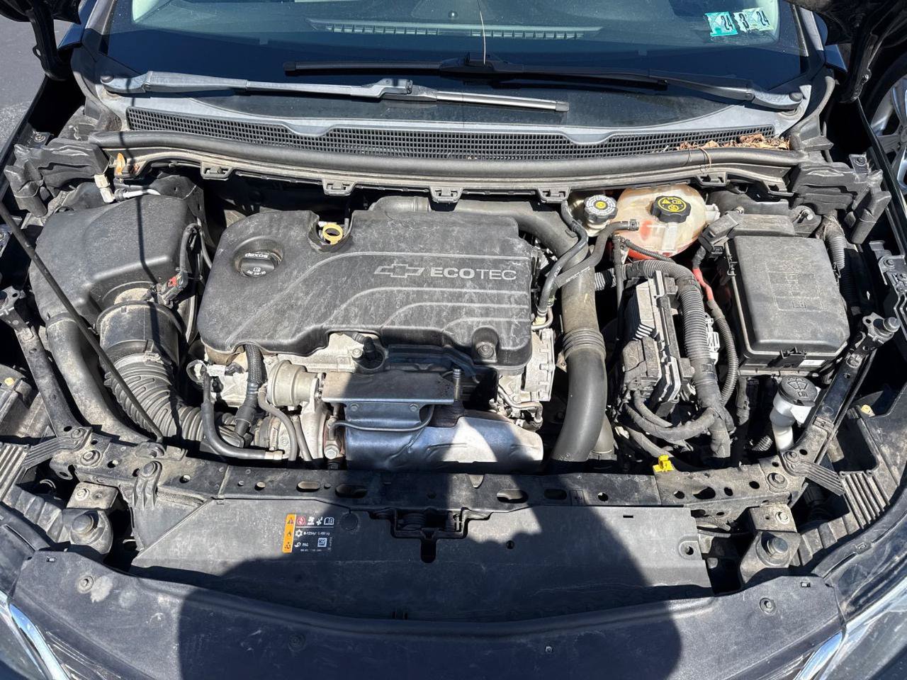 Used 2017 Chevrolet Cruze LT FWD image 6
