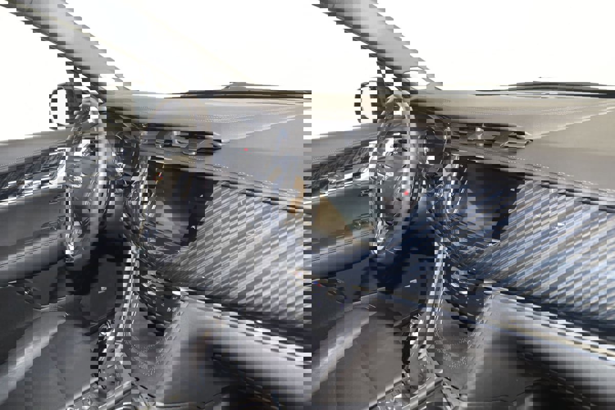 Used 2024 Cadillac XT6 Premium Luxury w/ LPO, Floor Liner Package AWD/4WD image 42