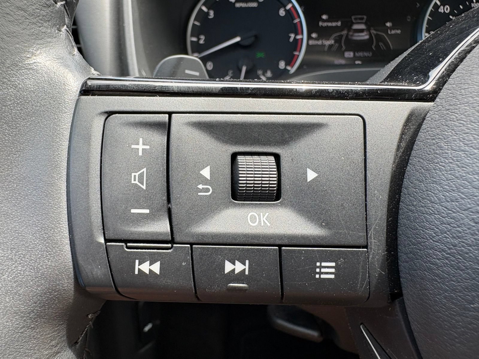 Used 2021 Nissan Rogue SV w/ Premium Package AWD/4WD image 15