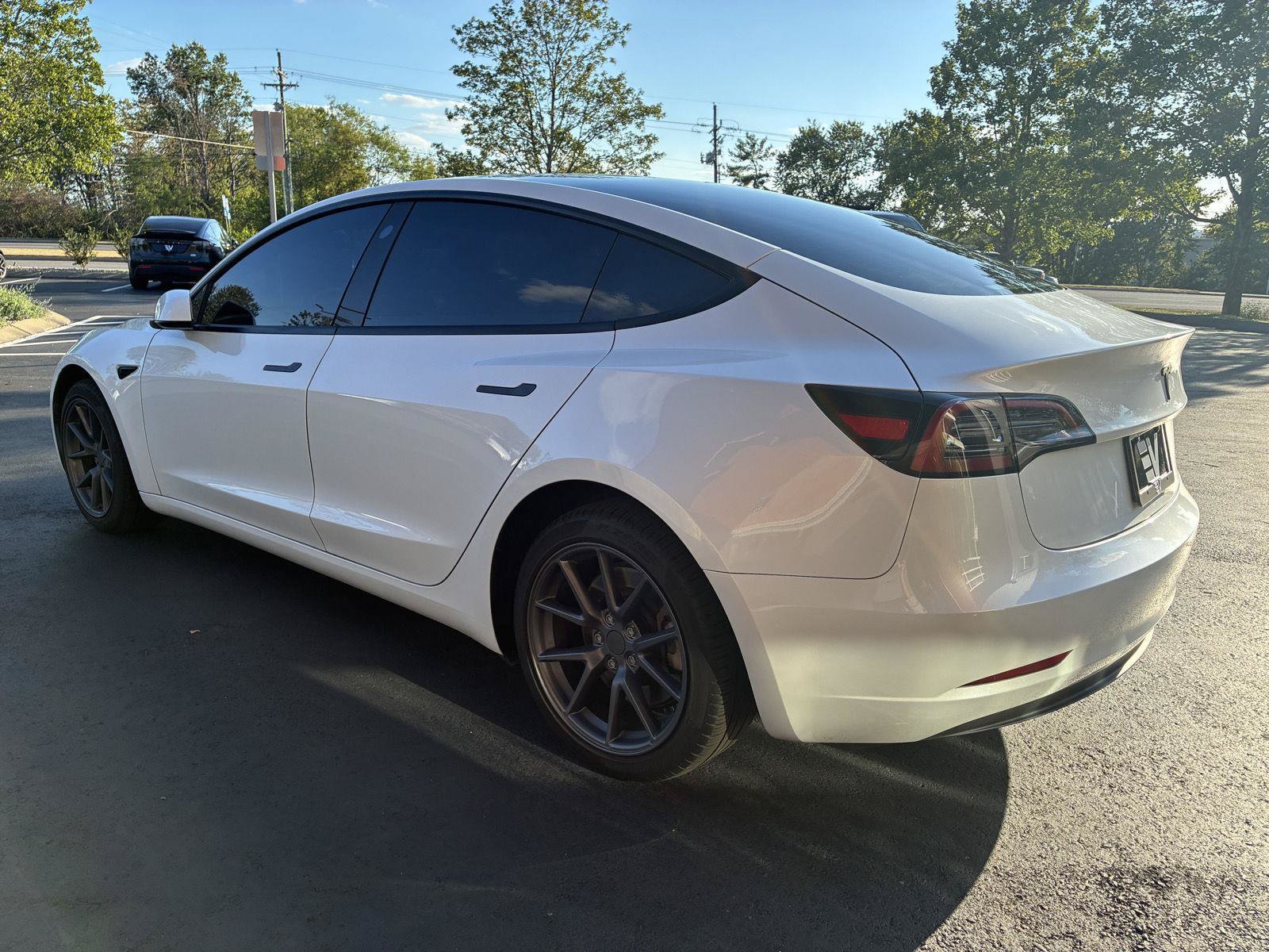 Used 2023 Tesla Model 3 Standard Range RWD image 4