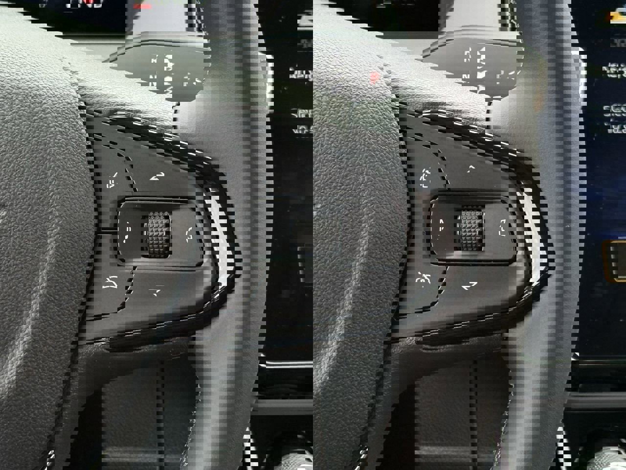 New 2027 Chevrolet Bolt LT w/ Comfort Package image 14