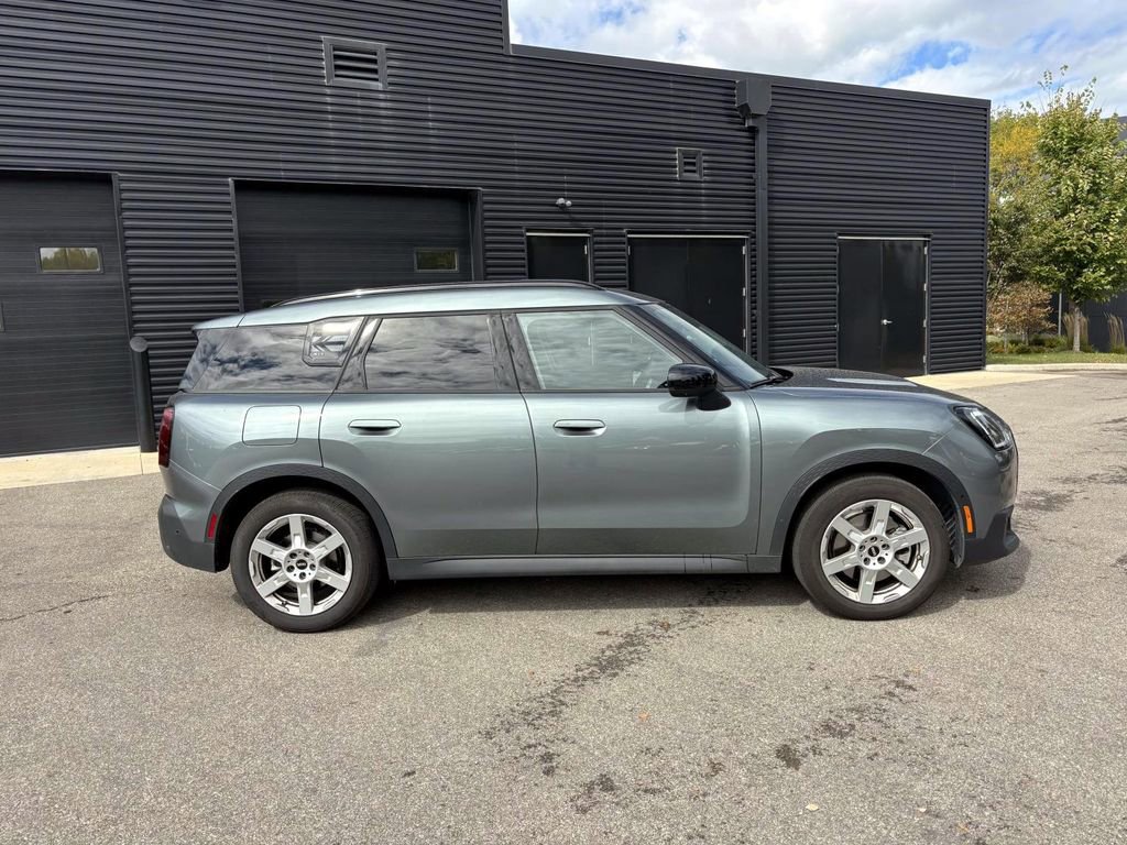 Certified 2025 MINI Cooper Countryman S image 8