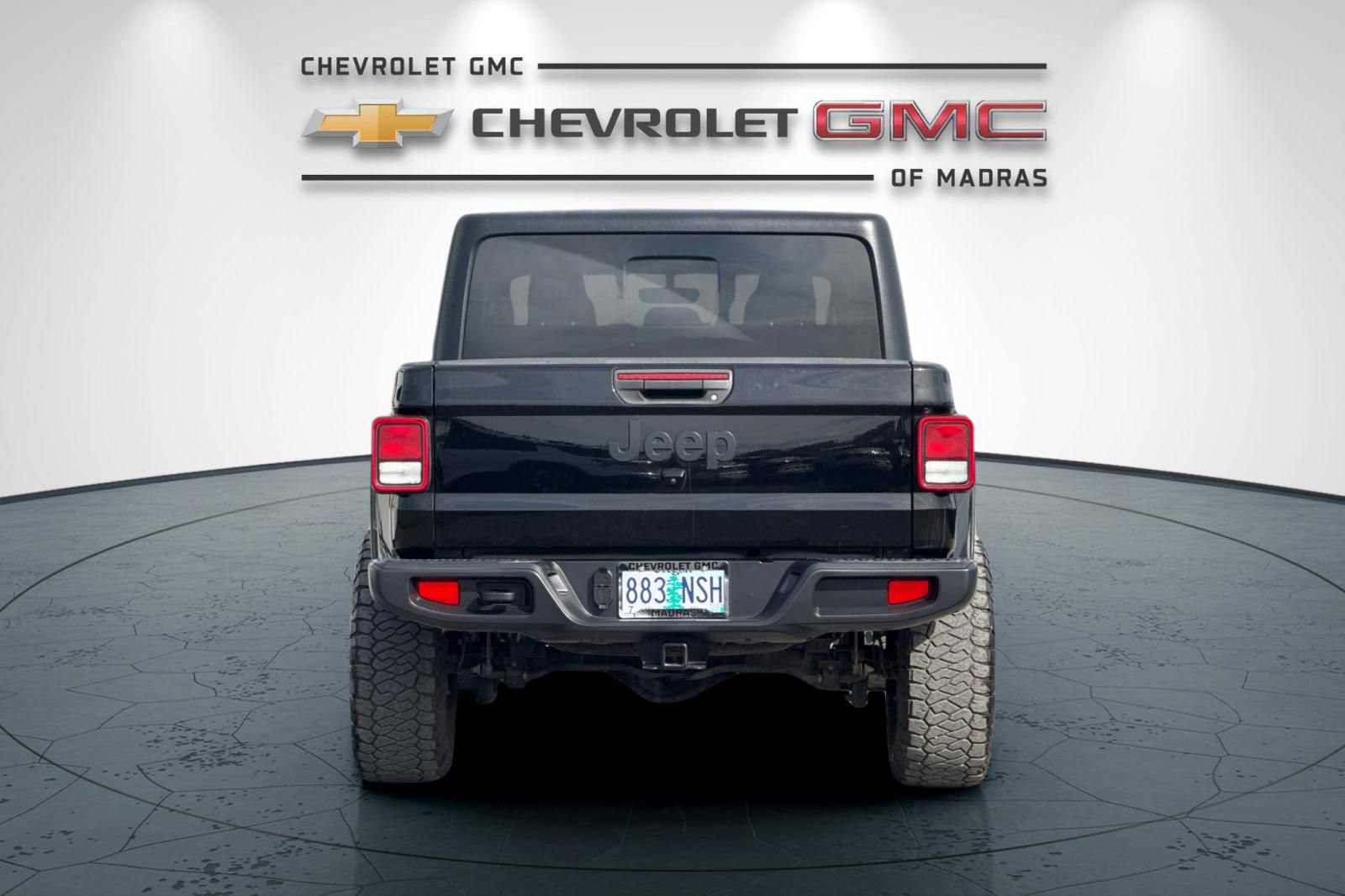 Used 2022 Jeep Gladiator Sport AWD/4WD image 4