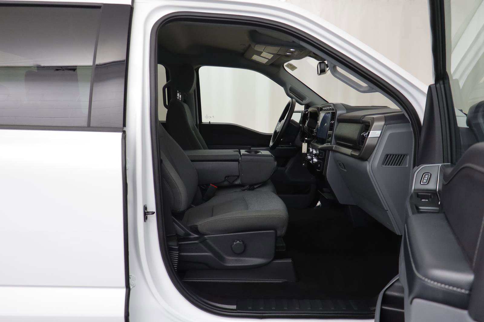 Used 2024 Ford F150 XLT w/ Tow/Haul Package image 18