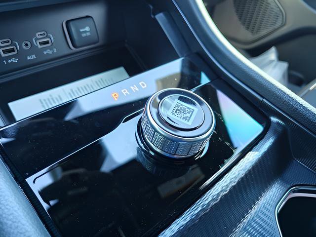 New 2025 Jeep Grand Cherokee L Limited w/ Luxury Tech Group II image 27