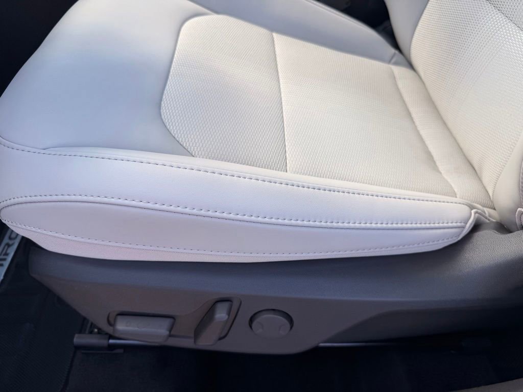 New 2026 Kia Niro EX image 13