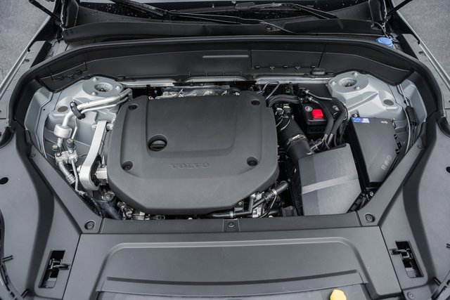 New 2026 Volvo XC90 B6 Plus w/ Protection Package Premier image 18