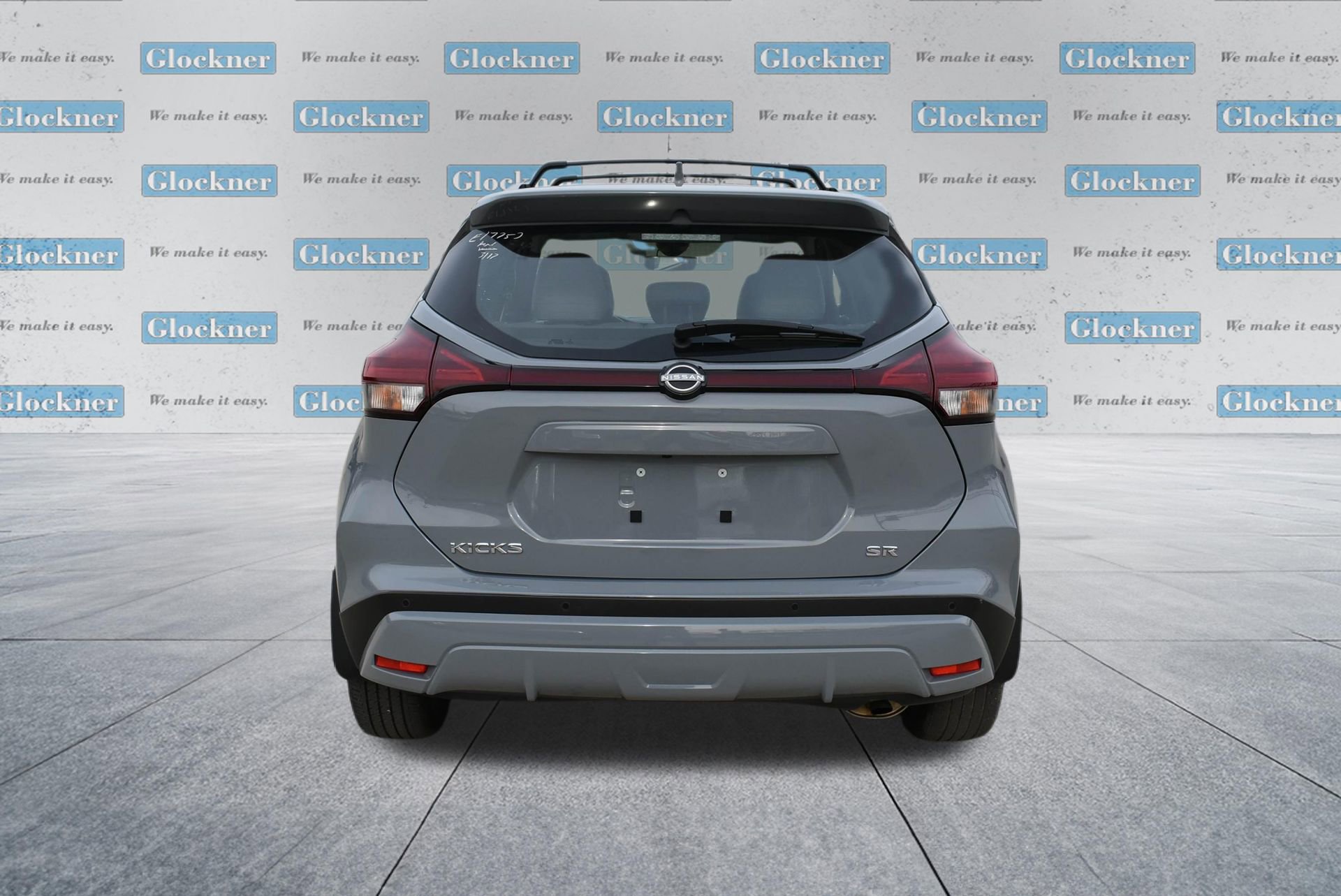 Used 2023 Nissan Kicks SR w/ SR Premium Package image 7
