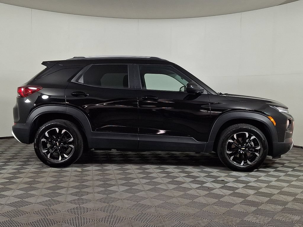 Used 2023 Chevrolet TrailBlazer LT FWD image 10