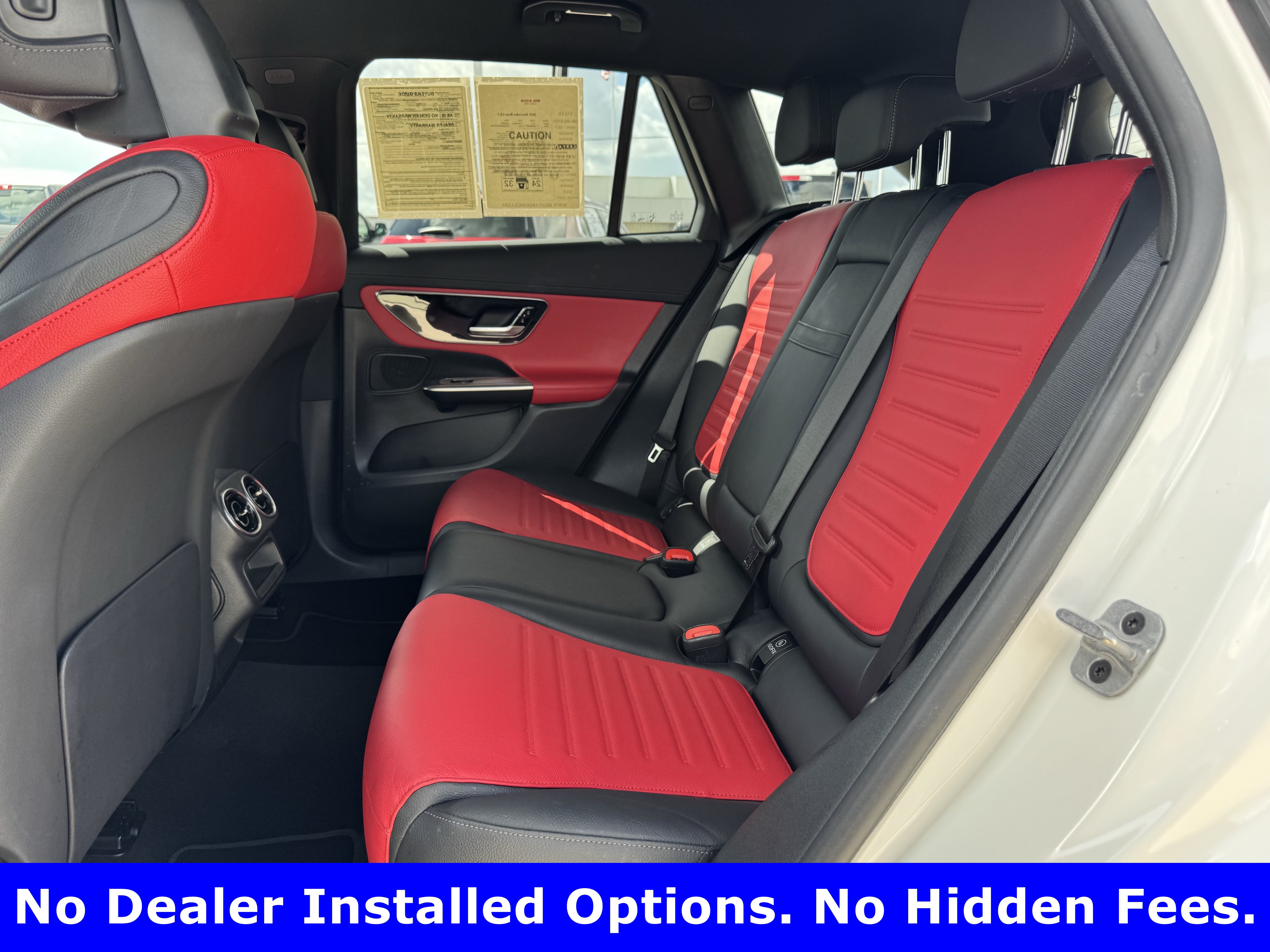 Used 2025 Mercedes-Benz GLC 300 image 24