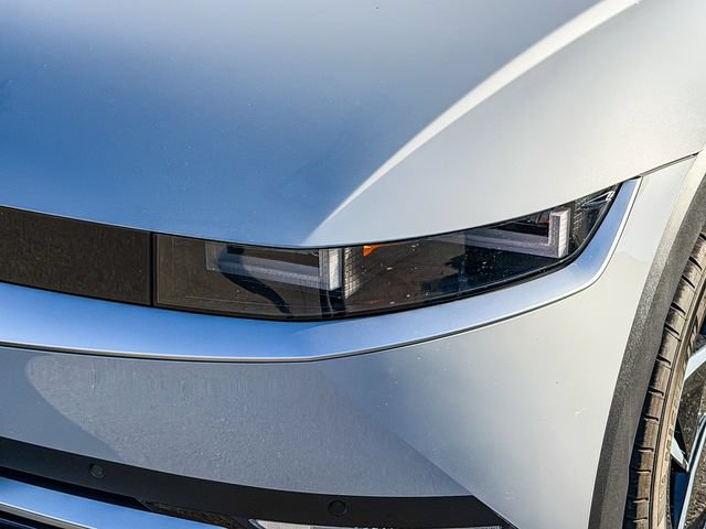 Certified 2024 Hyundai Ioniq 5 SEL AWD/4WD image 8