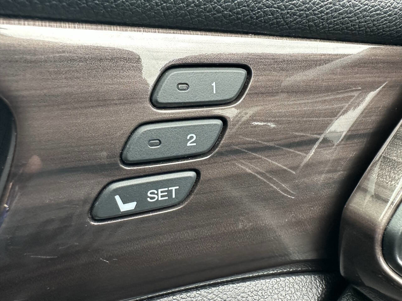 Used 2017 Honda Accord Touring image 23