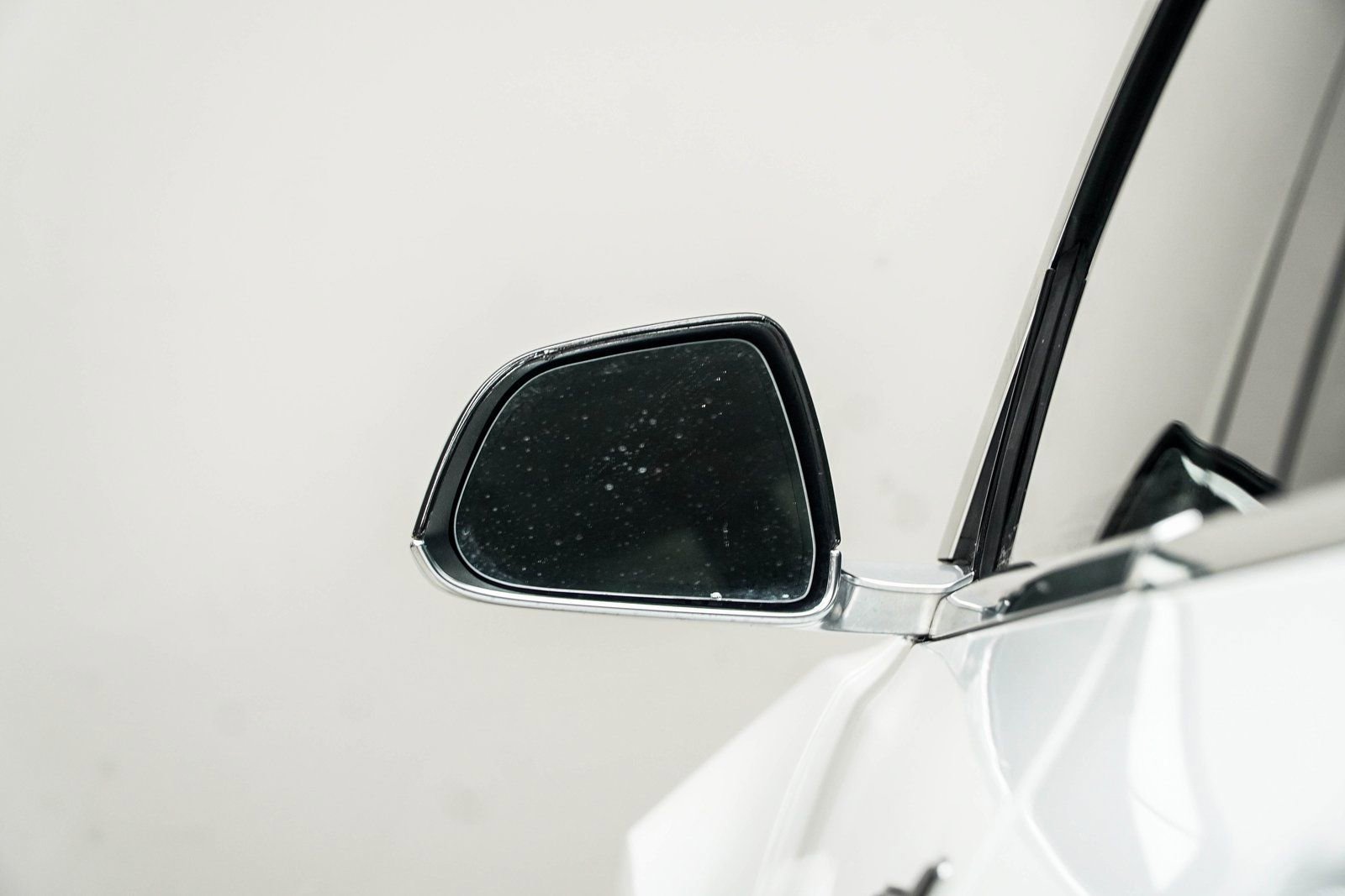 Used 2019 Tesla Model 3 Standard Range image 14