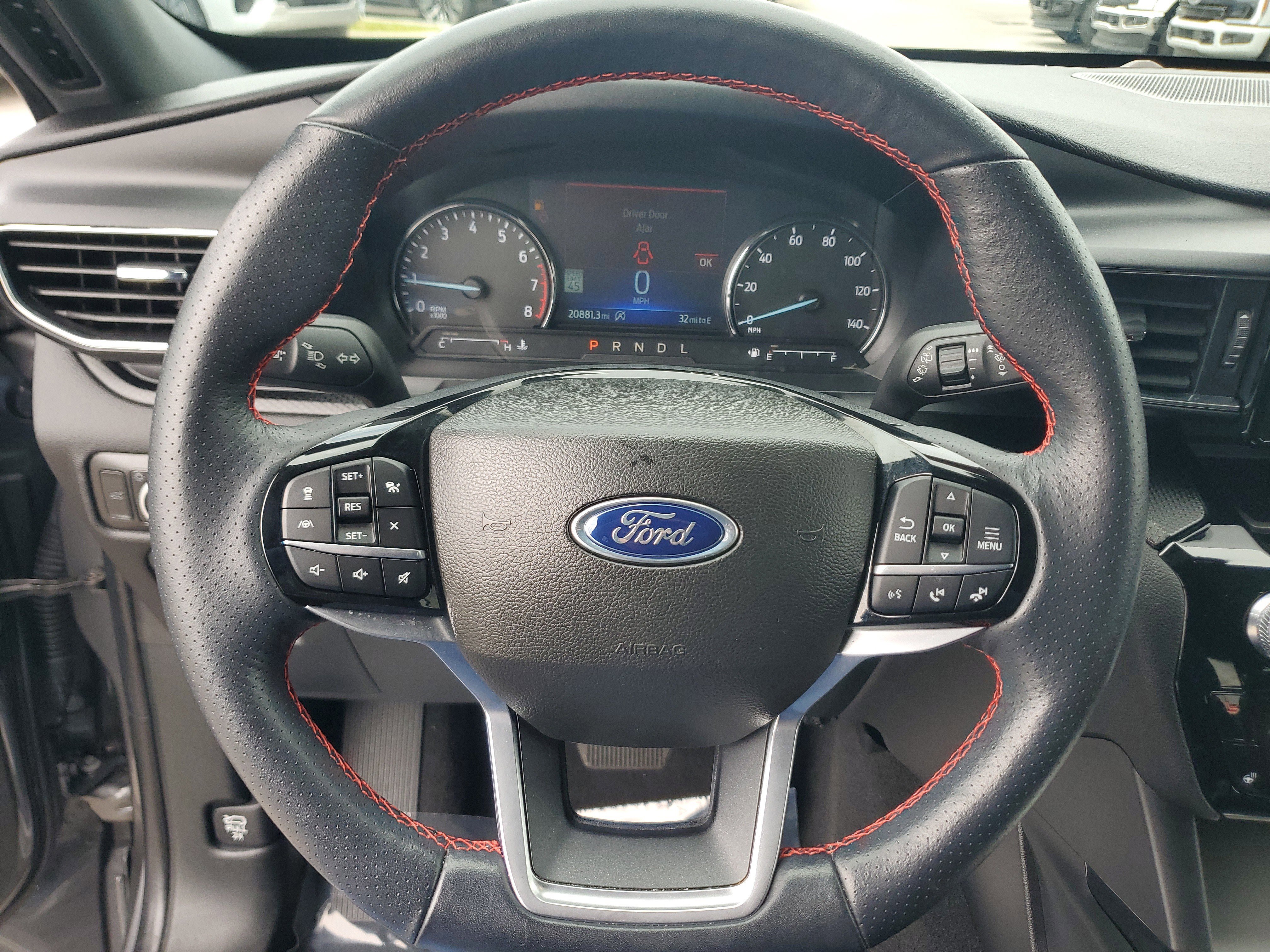 Used 2023 Ford Explorer ST-Line w/ Class IV Trailer Tow Package image 22