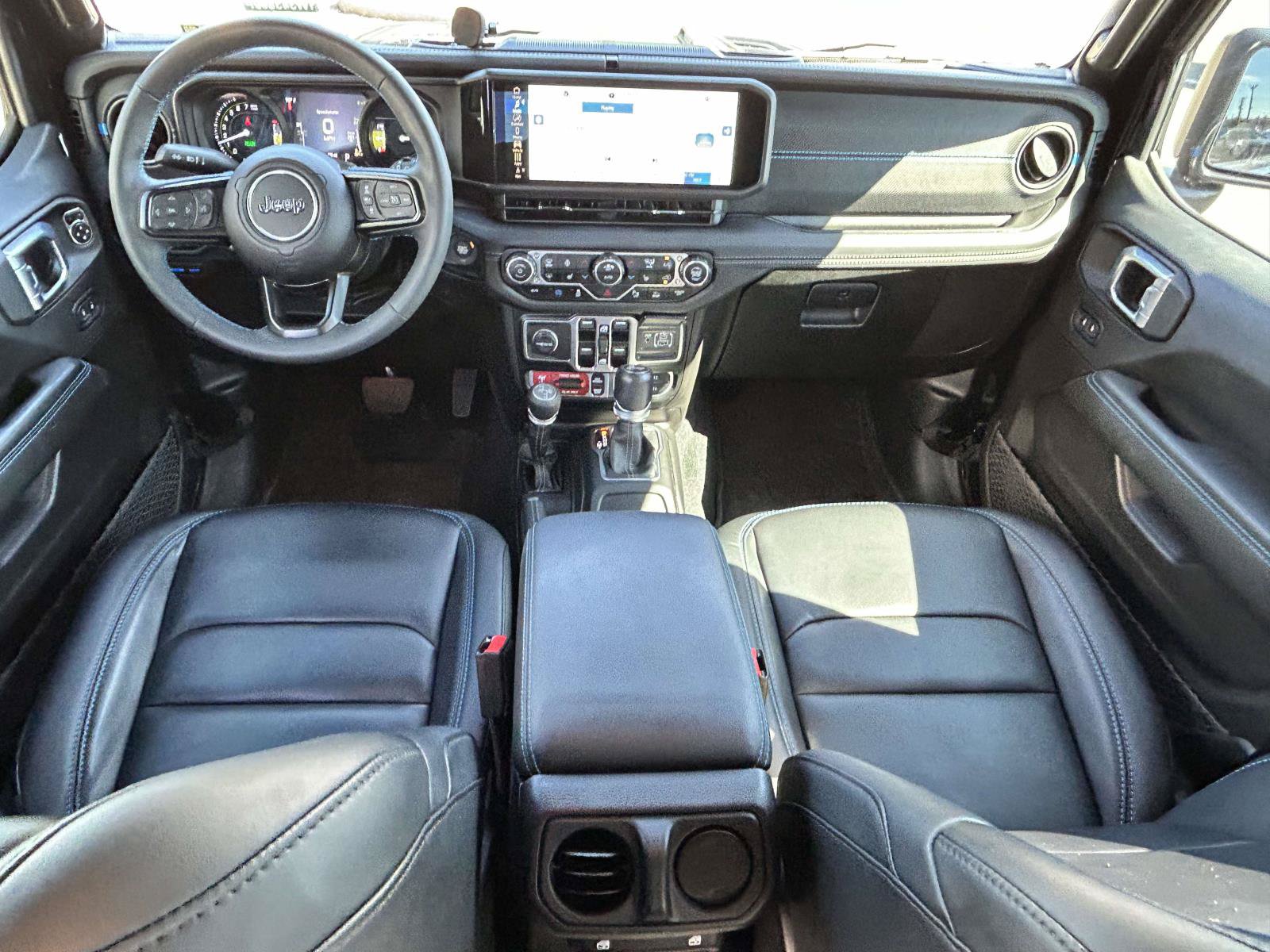 Used 2024 Jeep Wrangler Unlimited Rubicon 4xe w/ Technology Group AWD/4WD image 9
