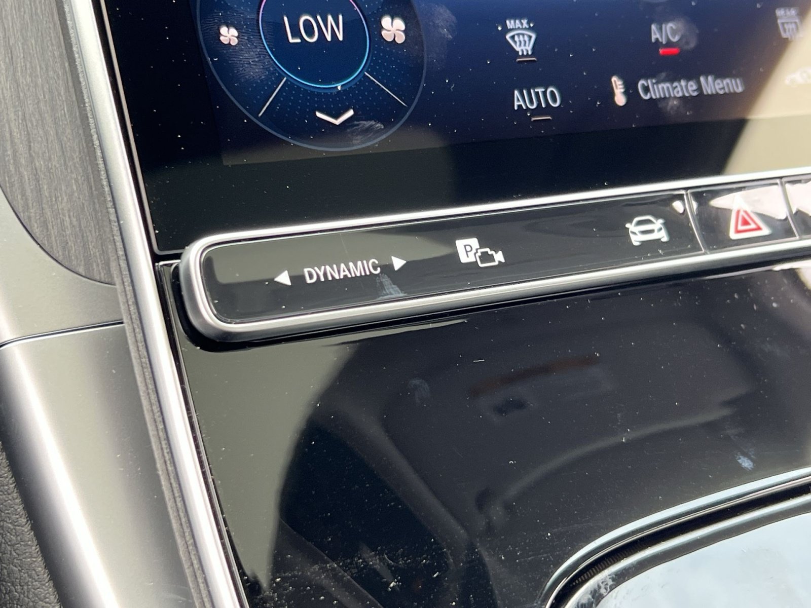 New 2026 Mercedes-Benz C 300 4MATIC Sedan image 39