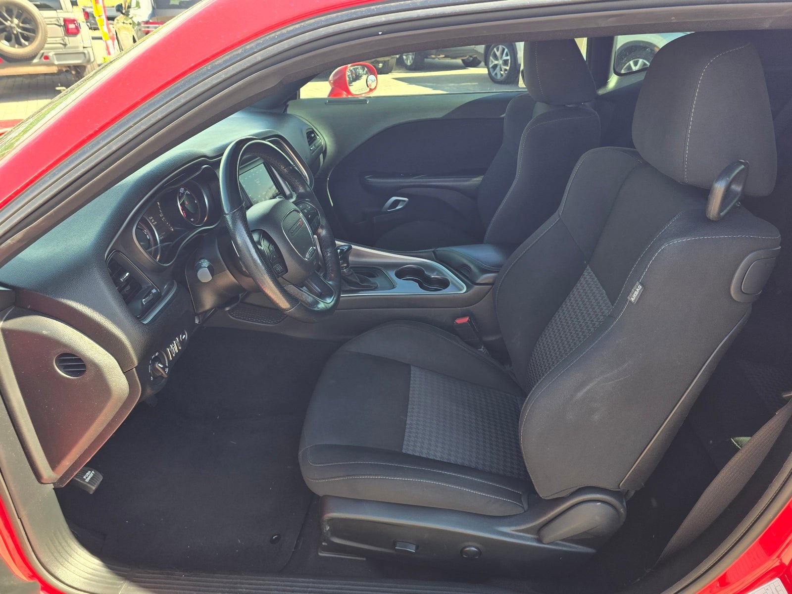 Used 2022 Dodge Challenger GT RWD image 11