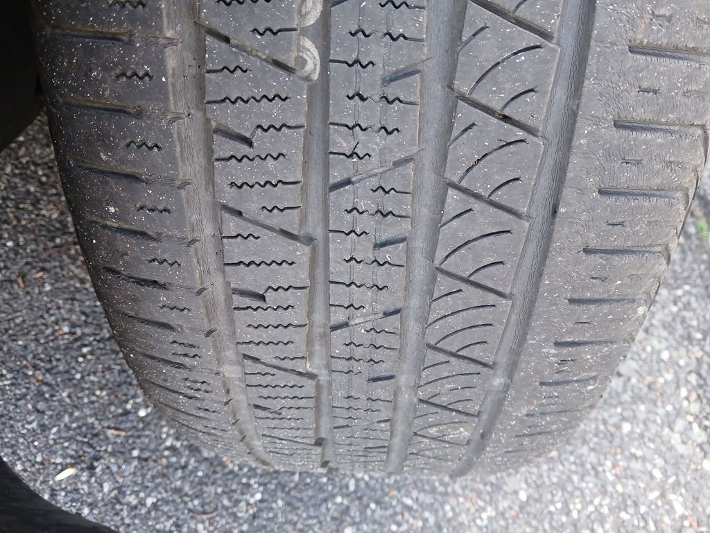 Used 2021 Volkswagen Atlas SEL R-Line image 34