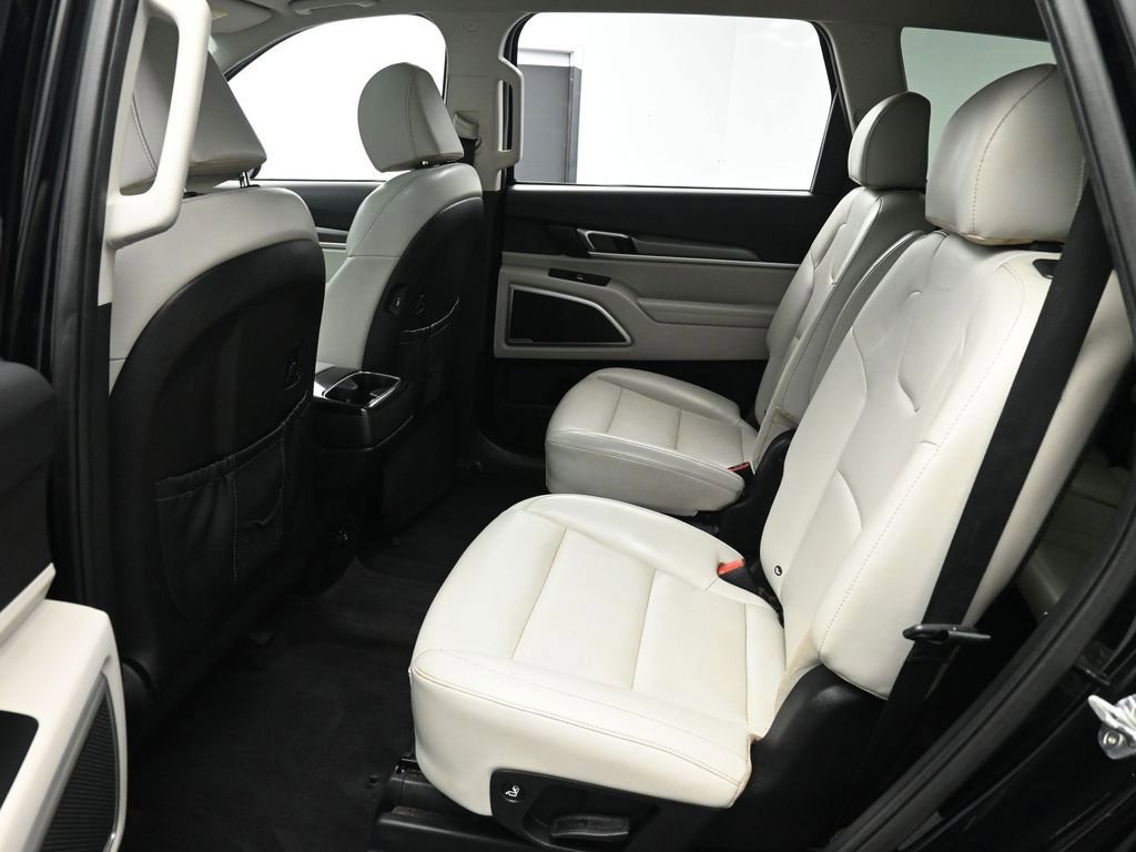 Used 2022 Kia Telluride S image 15