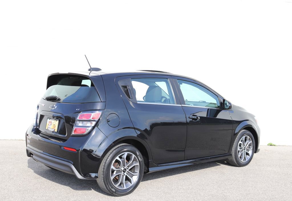 Used 2018 Chevrolet Sonic LT w/ True North Edition FWD image 2