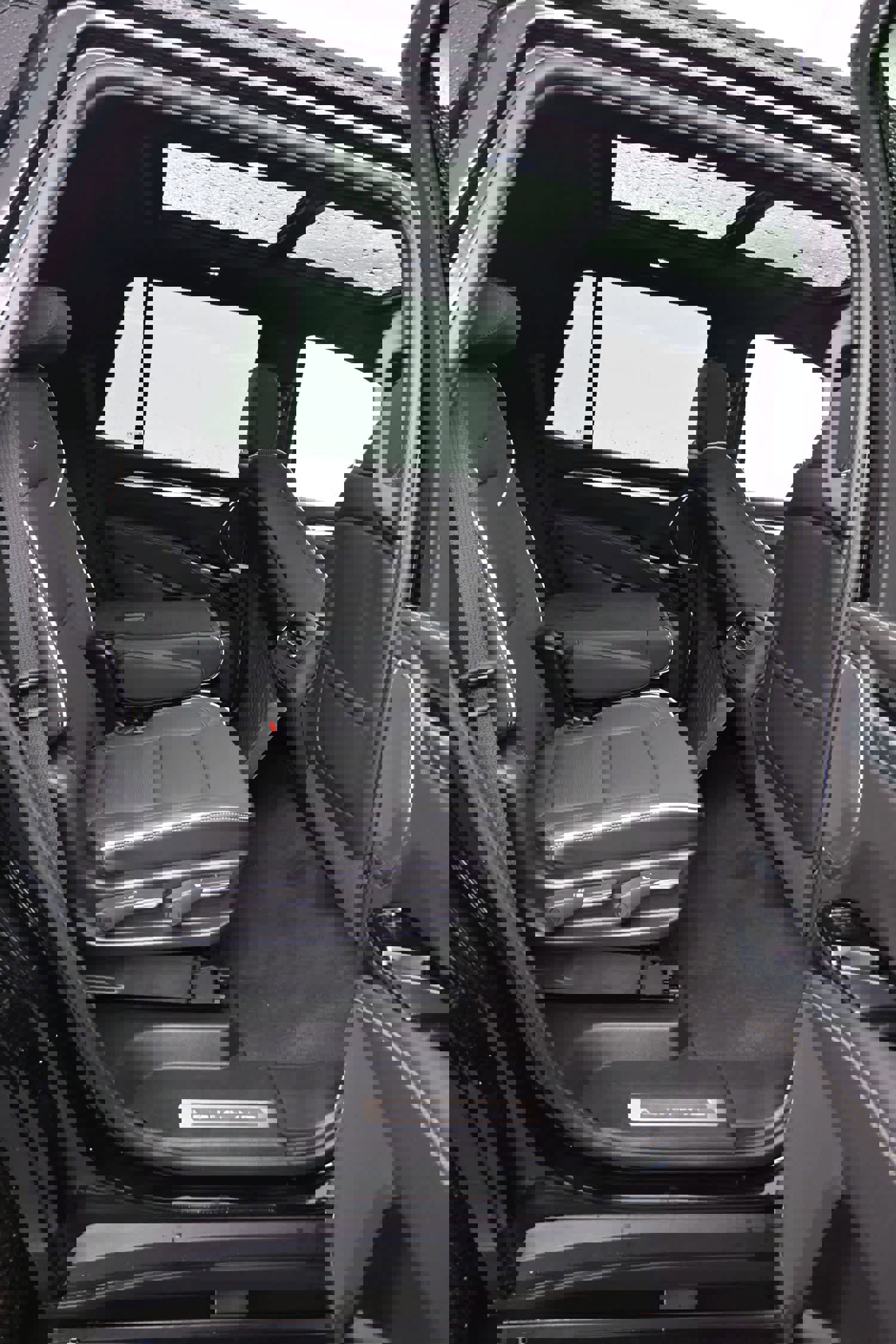 Used 2025 Cadillac Escalade Sport w/ Touring Package image 12