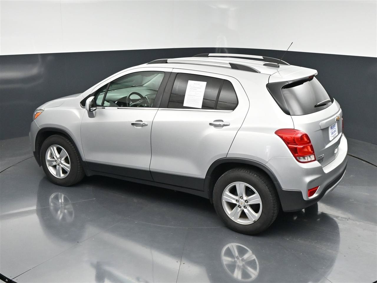 Used 2018 Chevrolet Trax LT w/ LT Convenience Package FWD image 26
