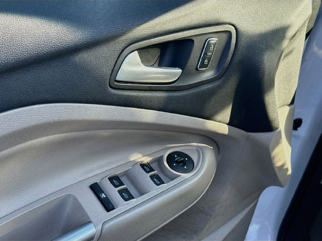 Used 2013 Ford Escape SE FWD image 13