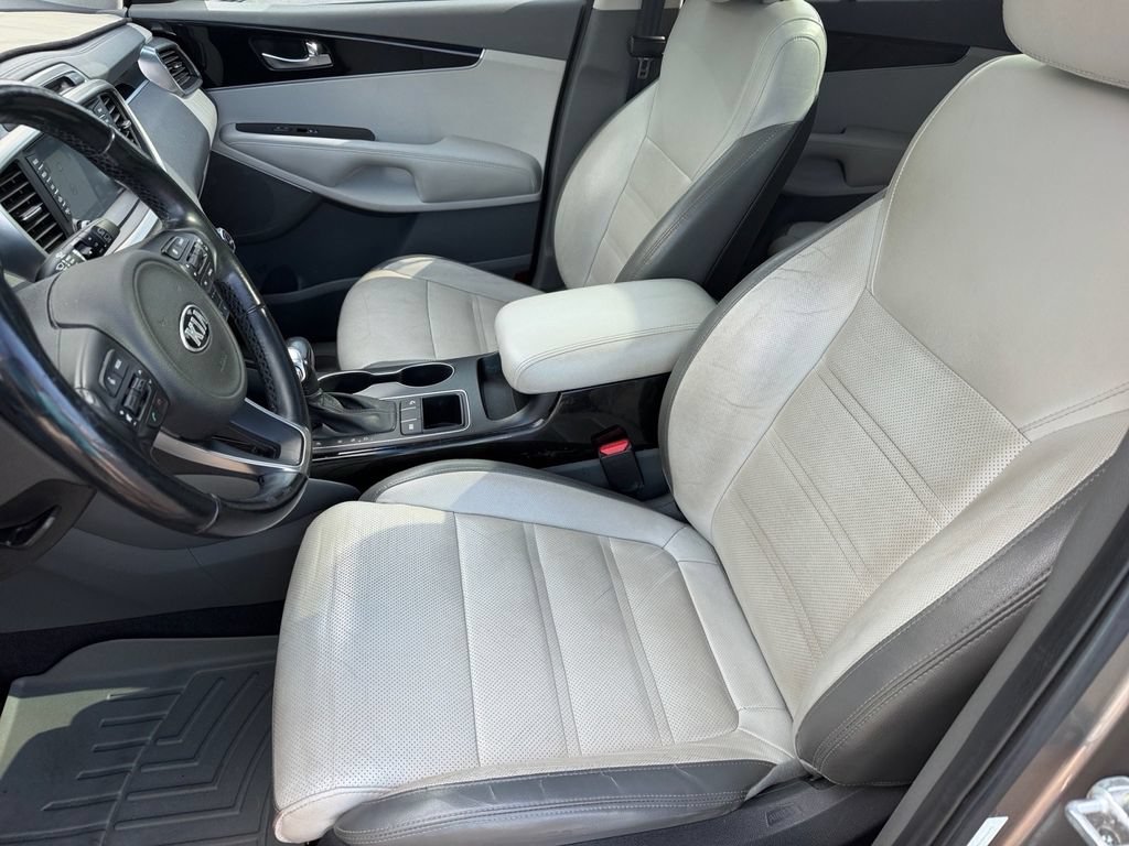 Used 2016 Kia Sorento SX FWD image 10