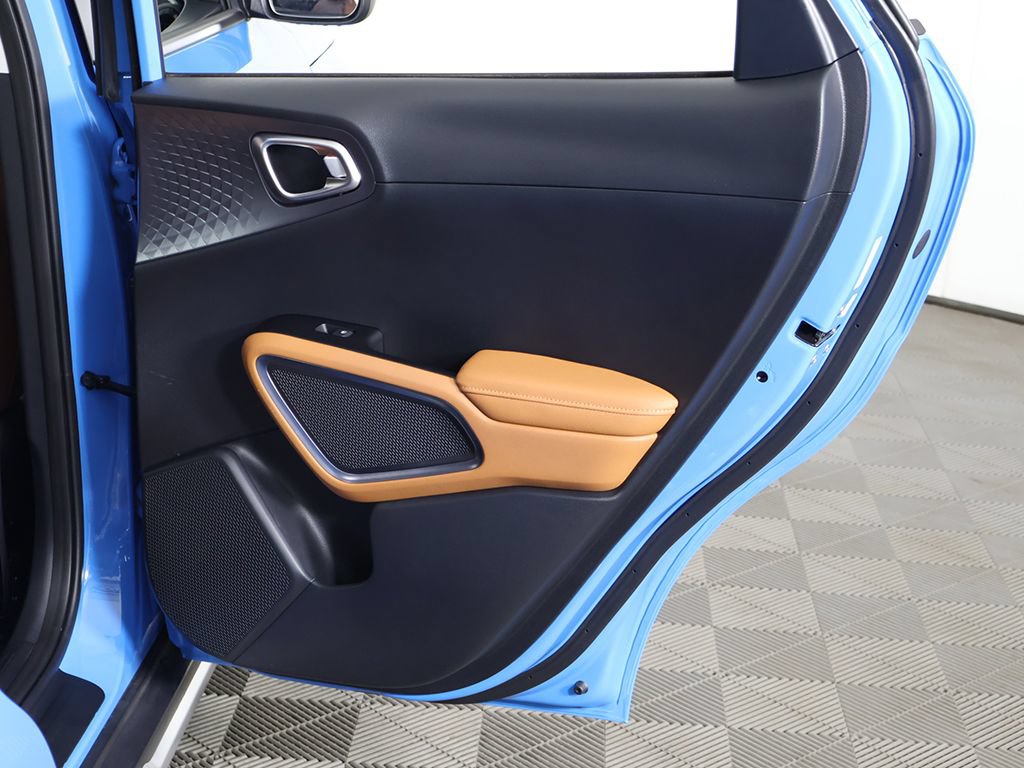 Used 2025 Kia Soul EX FWD image 26