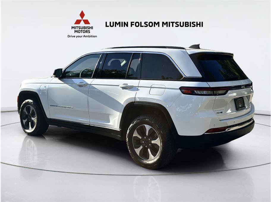 Used 2024 Jeep Grand Cherokee Limited 4xe AWD/4WD image 3