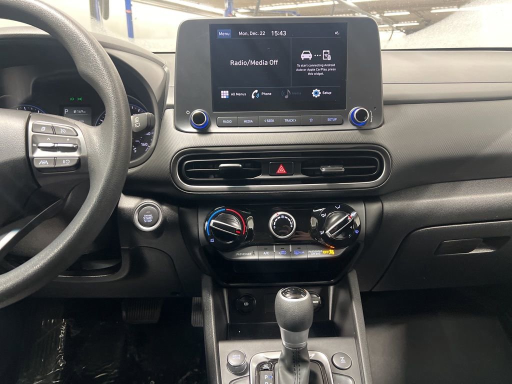 Used 2023 Hyundai Kona SEL image 17