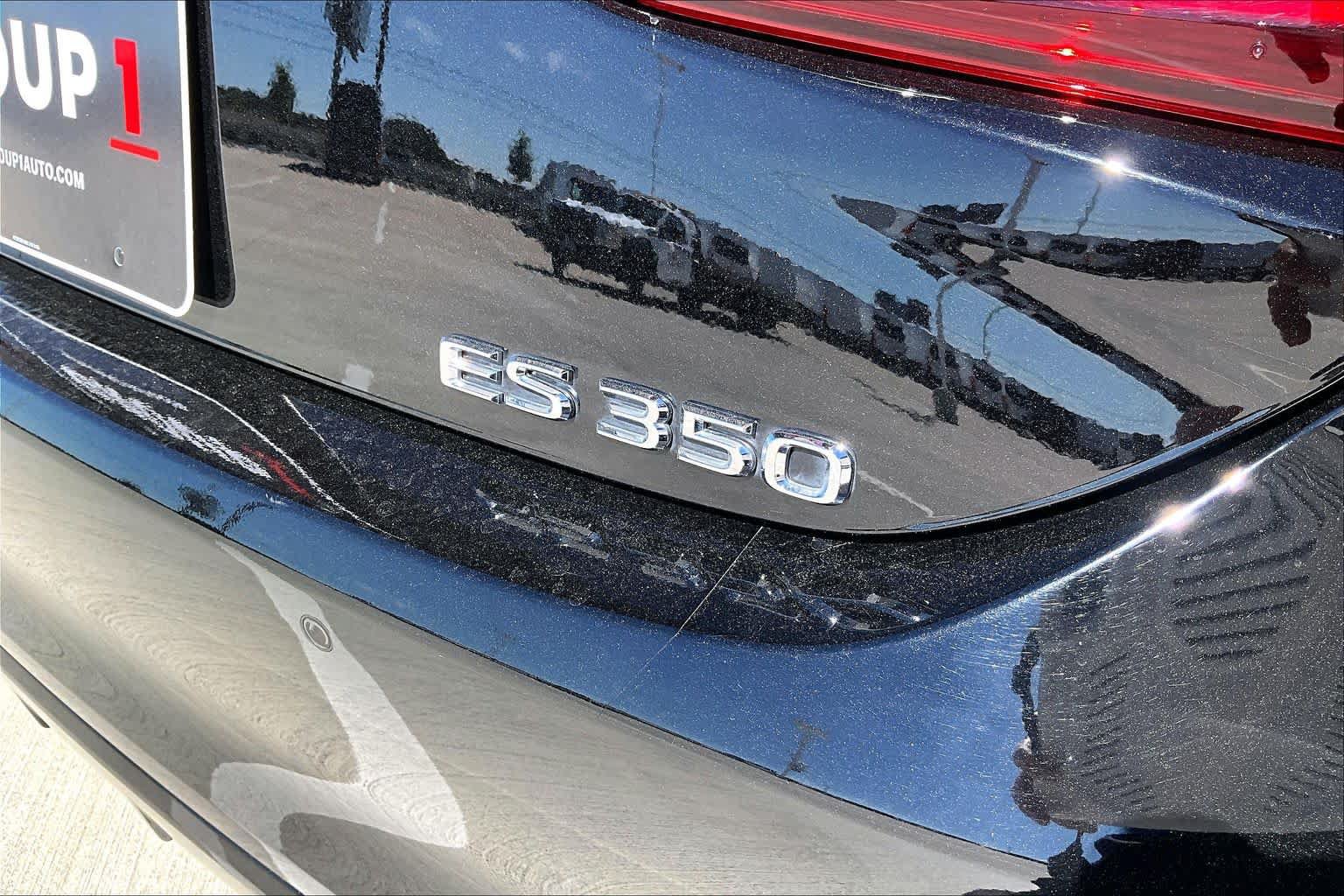 Used 2024 Lexus ES 350 F Sport w/ Accessory Package (Z2) FWD image 9