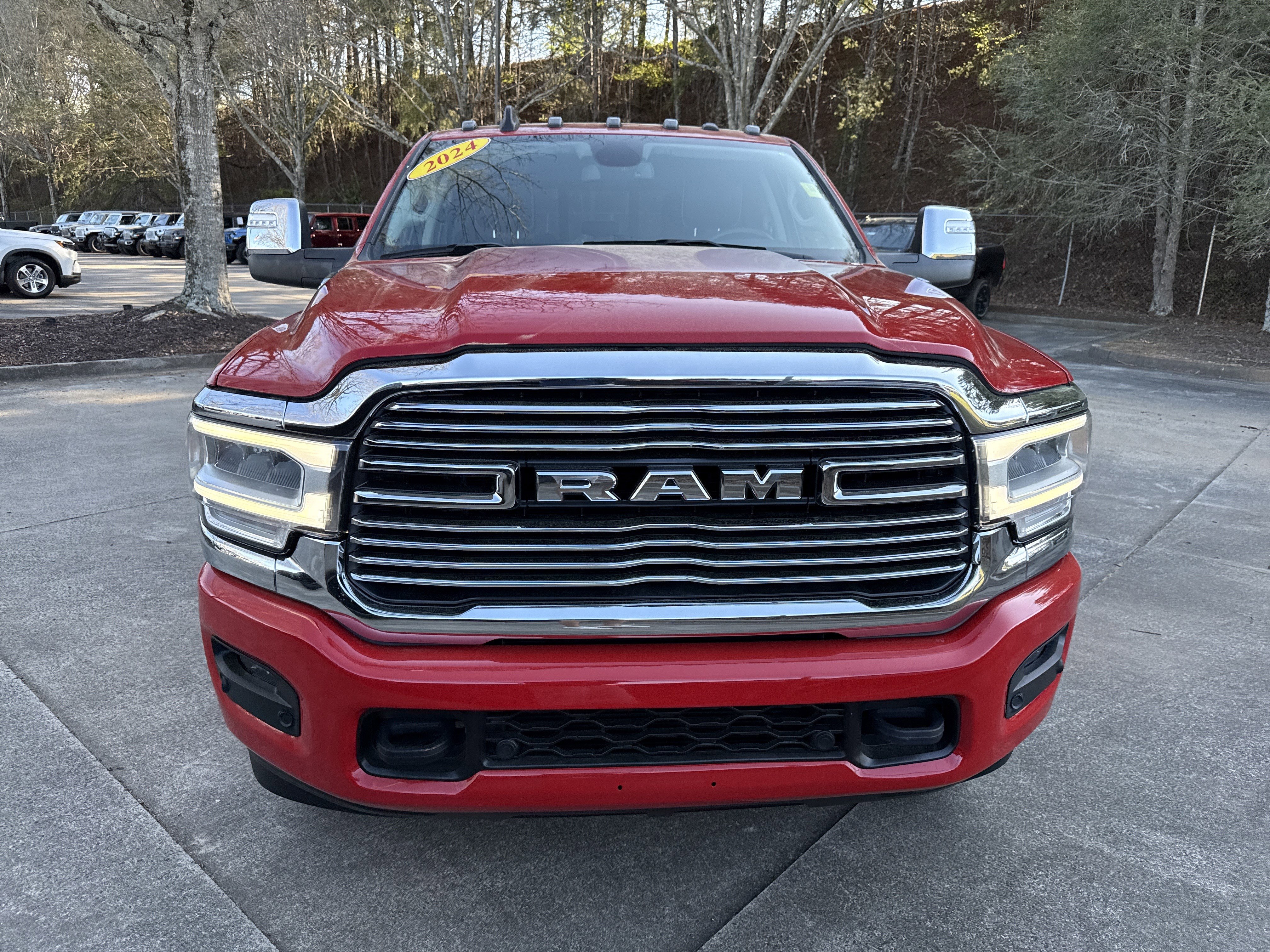 Used 2024 RAM 3500 Laramie video 2