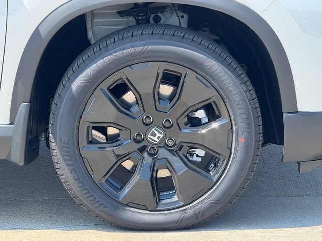 New 2026 Honda Pilot Black Edition image 4