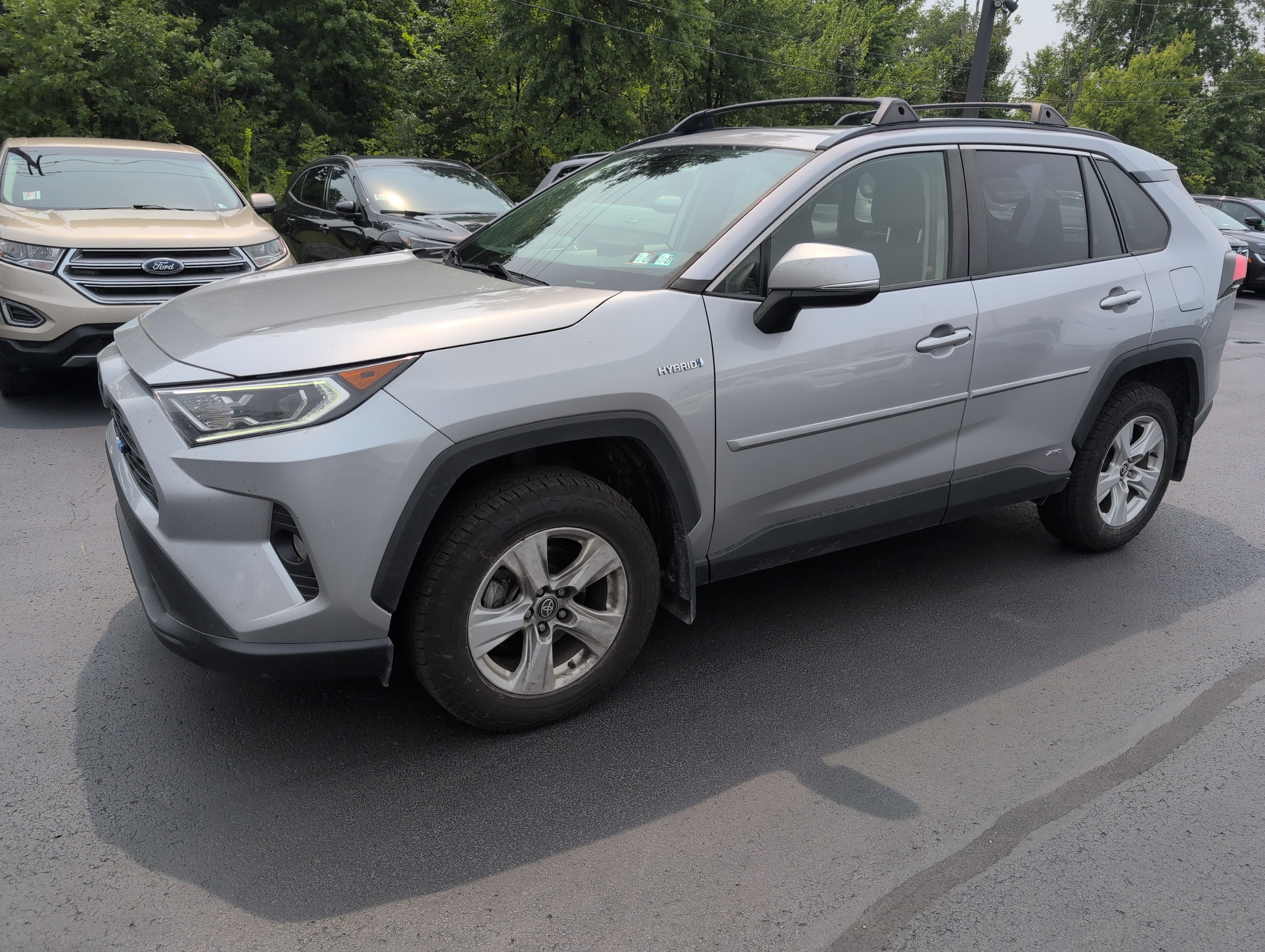 Used 2020 Toyota RAV4 XLE w/ Convenience Package AWD/4WD image 7
