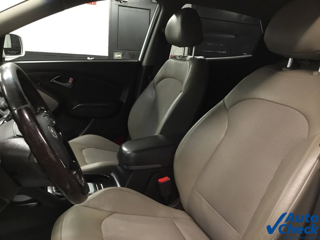 Used 2015 Hyundai Tucson SE AWD/4WD image 24