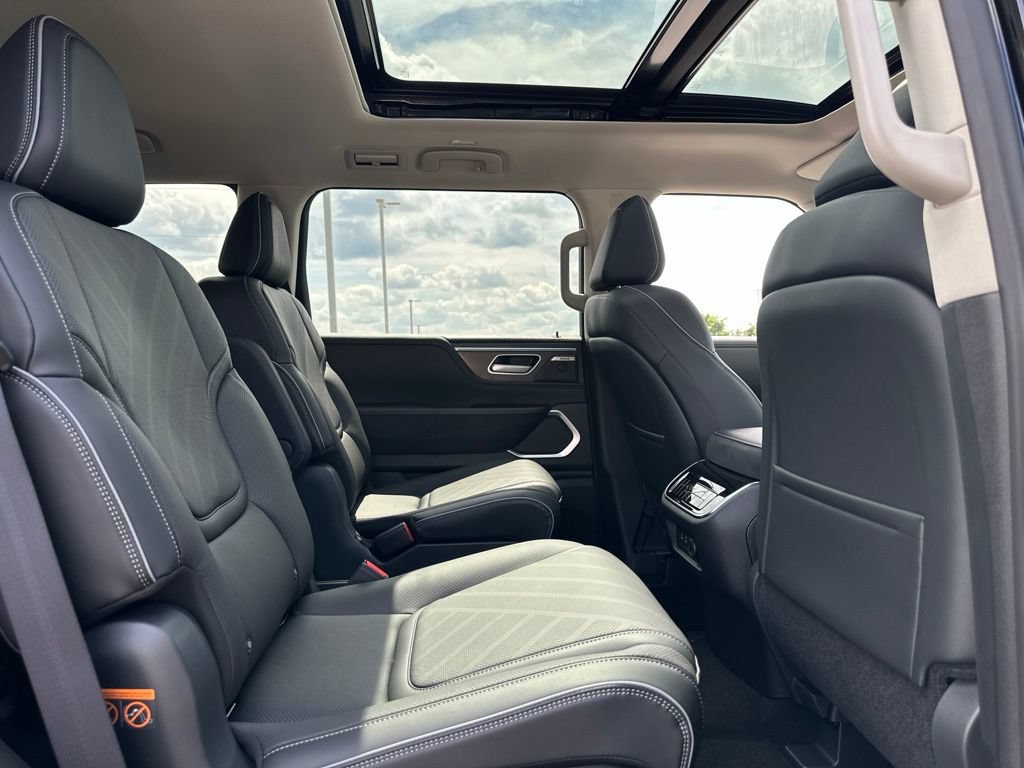 New 2027 INFINITI QX80 Luxe w/ Cargo Package AWD/4WD image 21