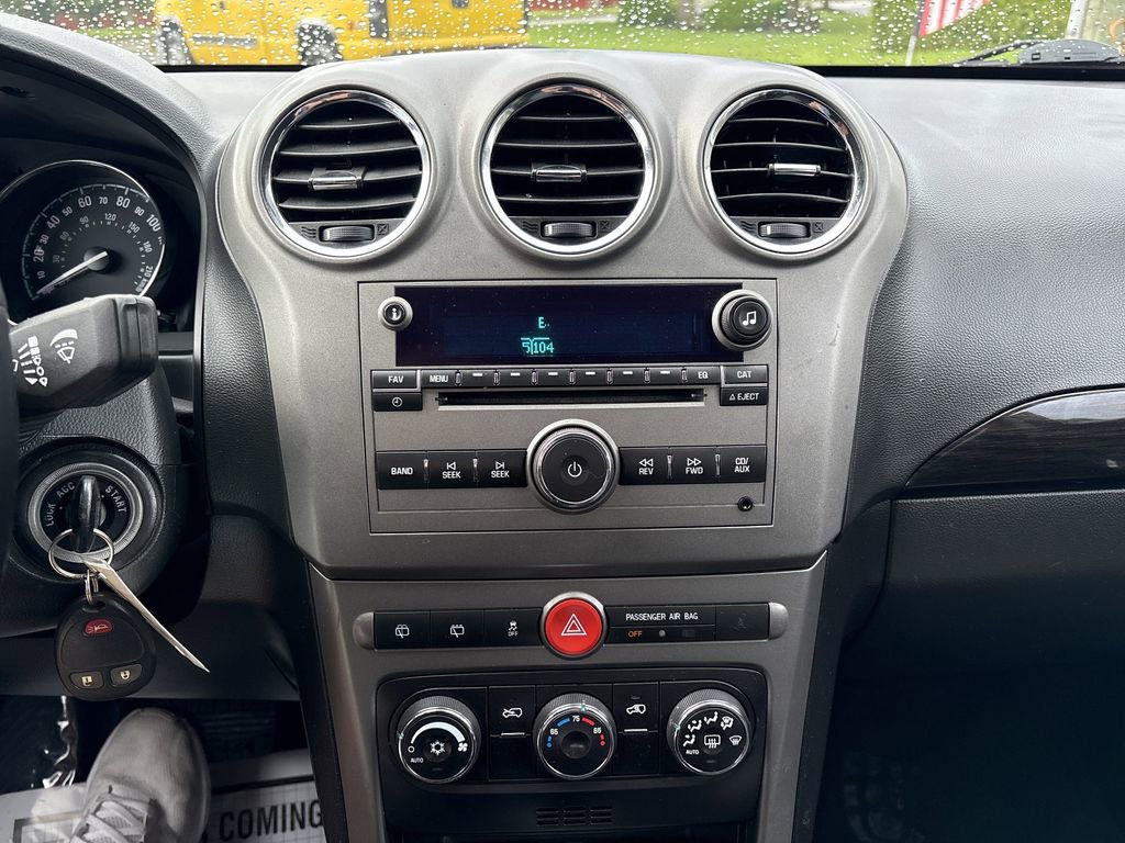Used 2014 Chevrolet Captiva Sport LT FWD image 16