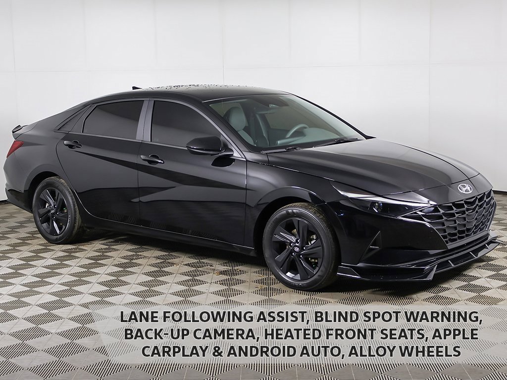 Used 2023 Hyundai Elantra Blue image 1