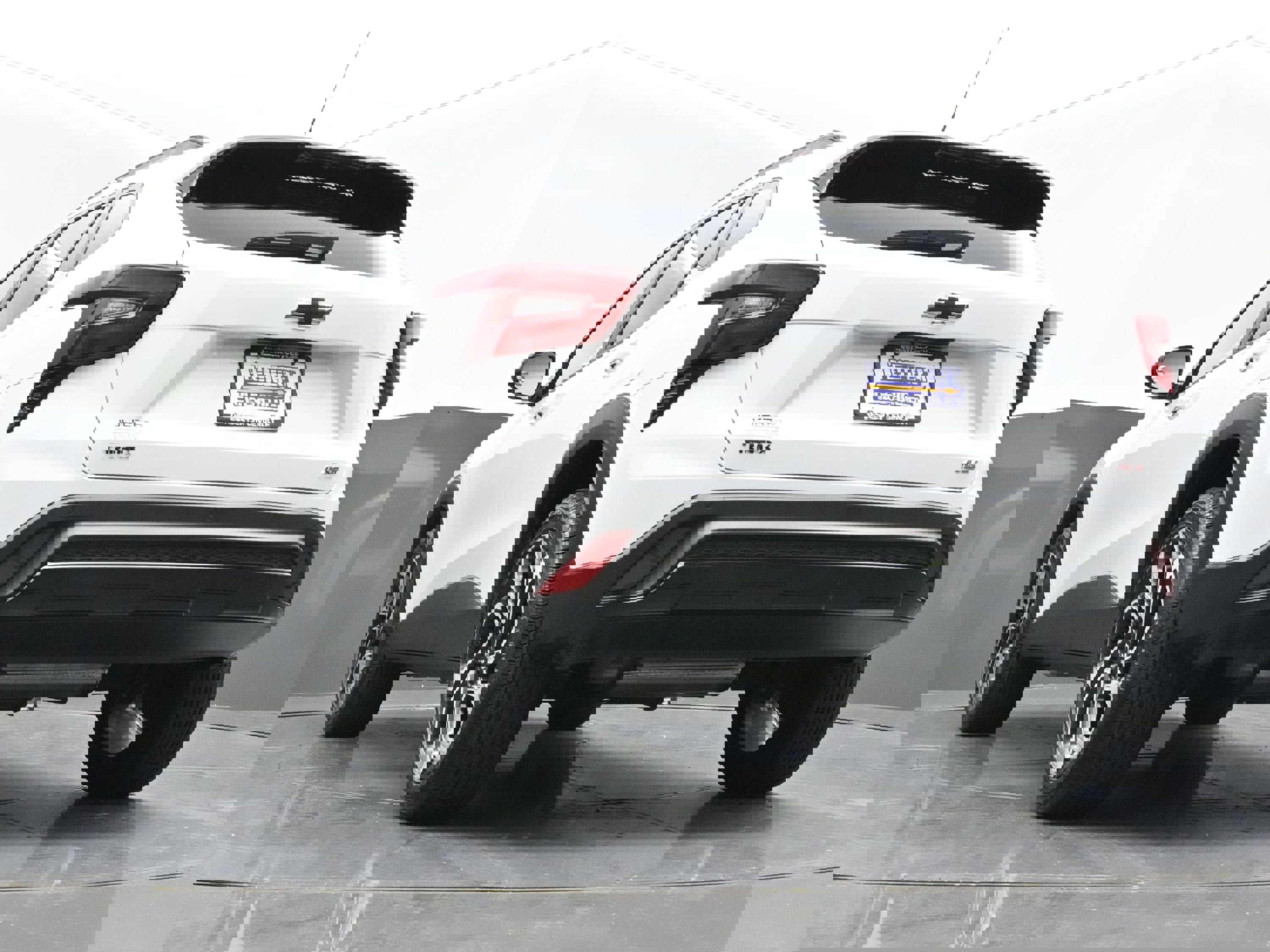 Certified 2025 Chevrolet Trax RS w/ Driver Confidence Package image 43