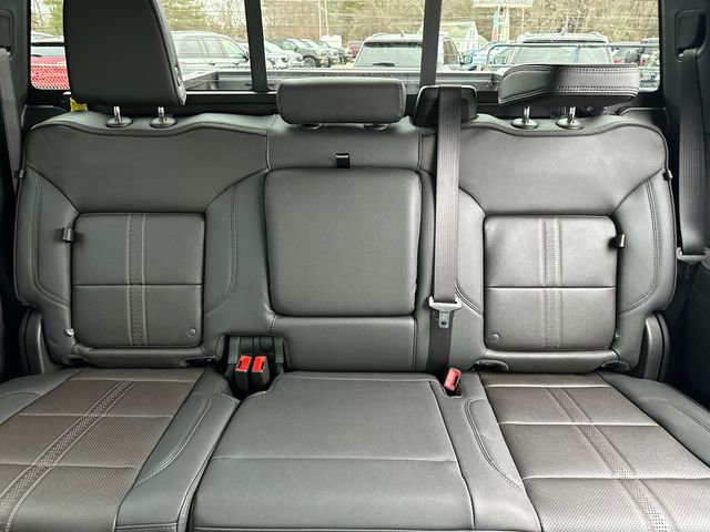 New 2026 Chevrolet Silverado 1500 High Country w/ Midnight Edition AWD/4WD image 32