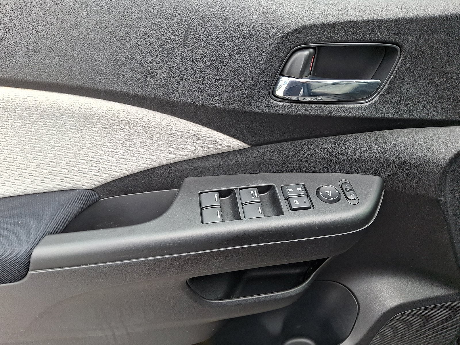 Used 2015 Honda CR-V EX image 12